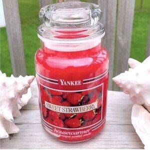 Yankee Candle SWEET STRAWBERRY